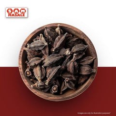 black elachi i a bowl